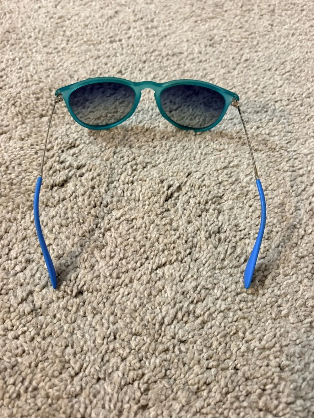 Ray-Ban Teal Round Sunglasses